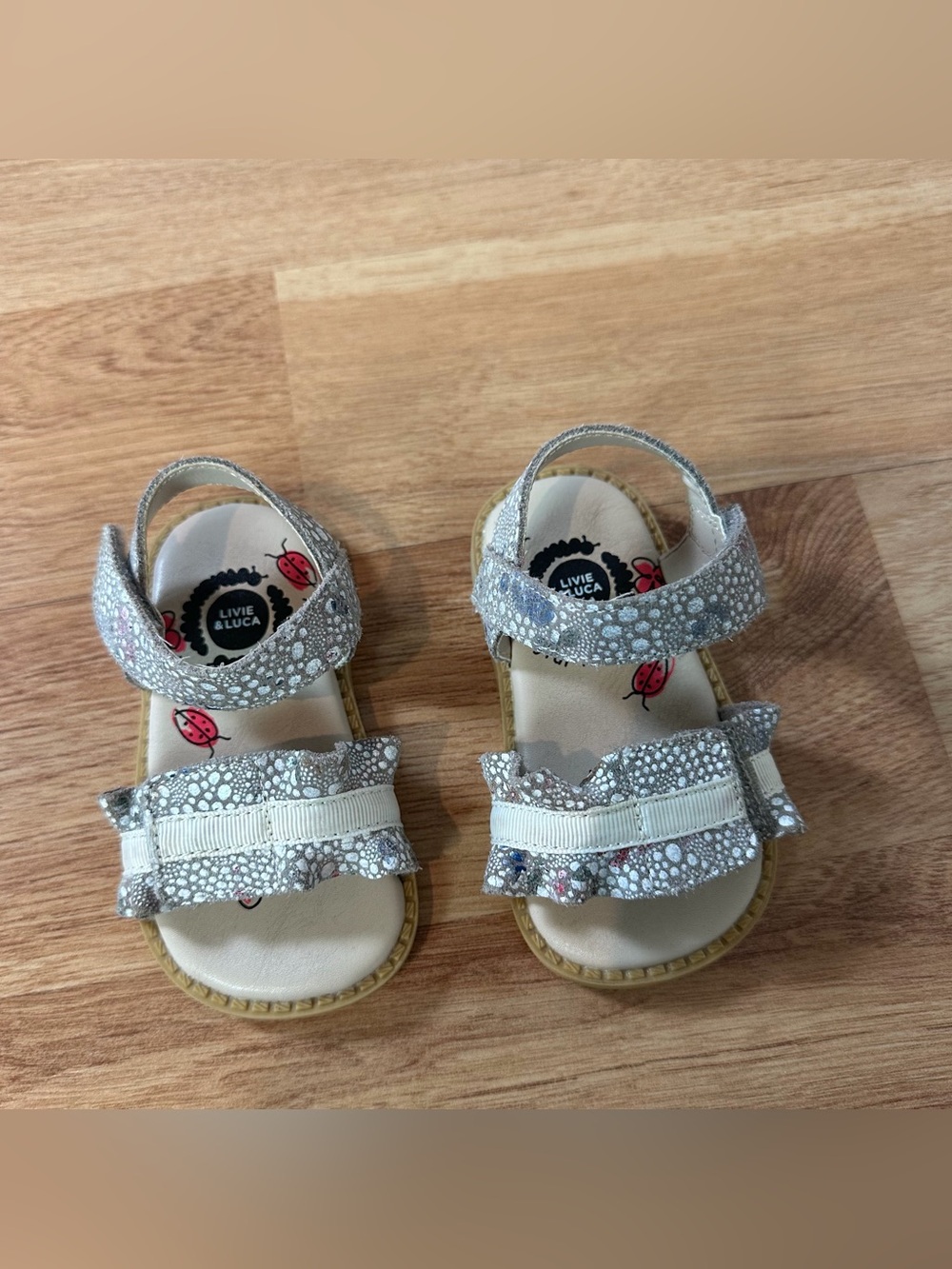 Livie & Luca Toddler Baby Girls Textured Pebble Ruffle Leather Sandals Size 4